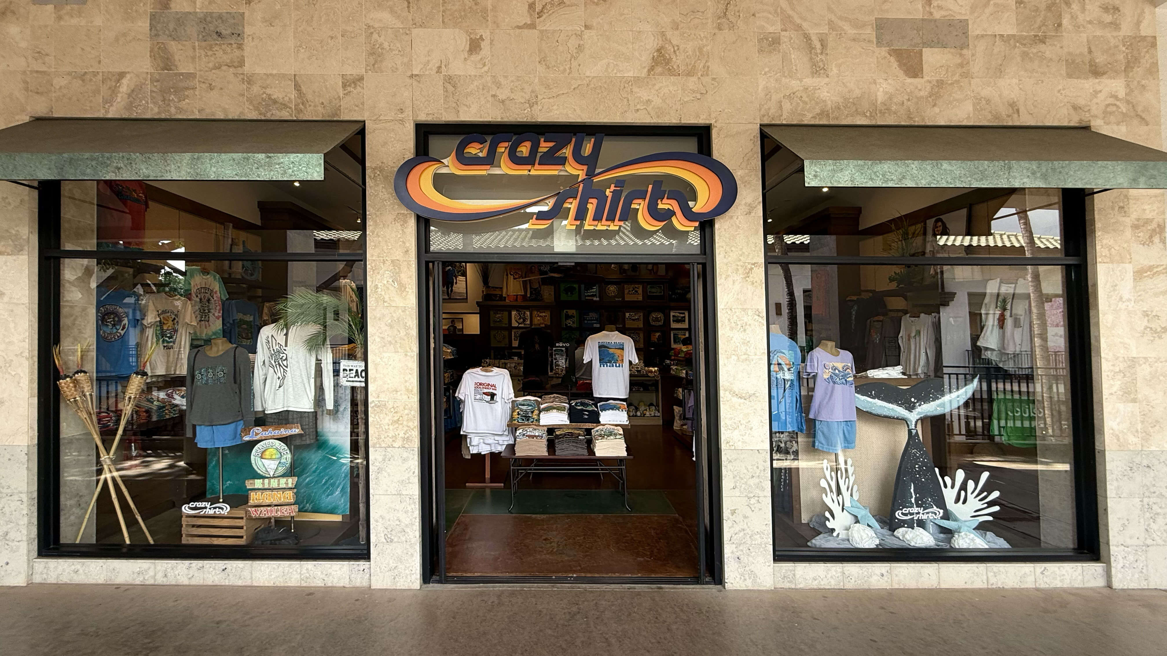 Wailea Crazy Shirts store front