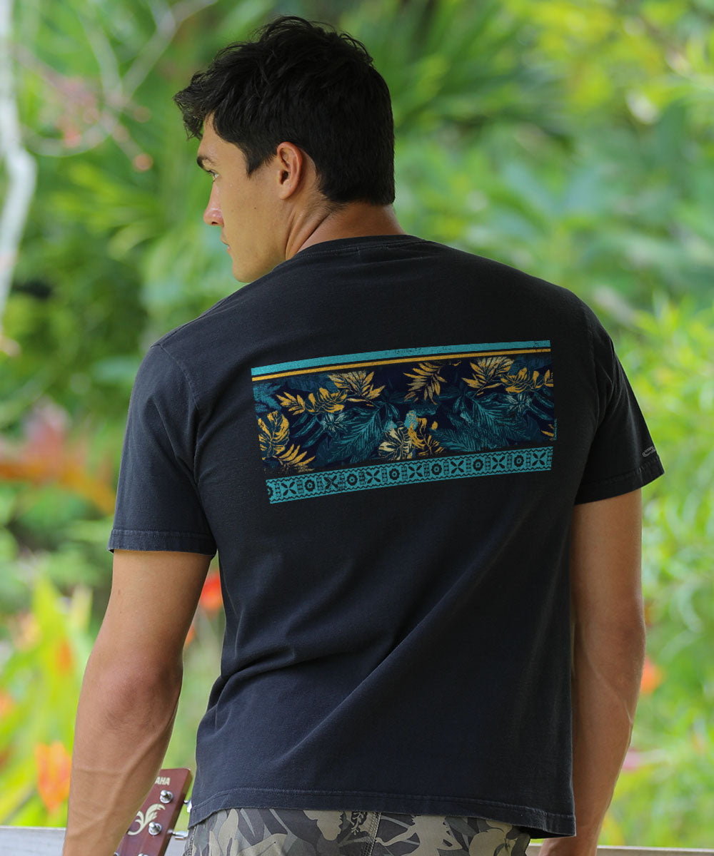 man in black t shirt with graphic on back View 3