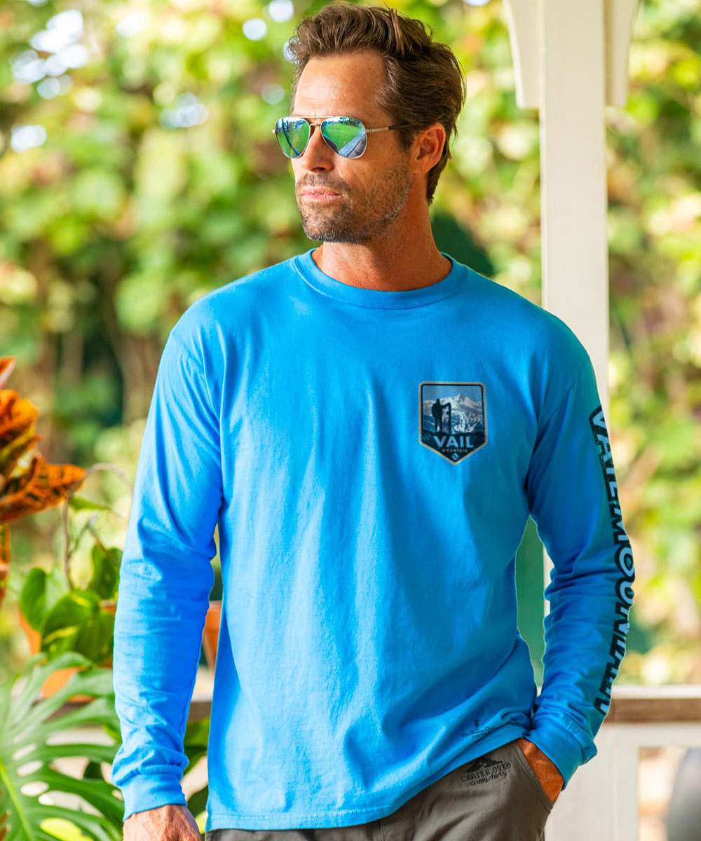 Vail Resort Vail Mountain Badge - Blue Hawaii Dyed Long Sleeve Crewneck T-Shirt