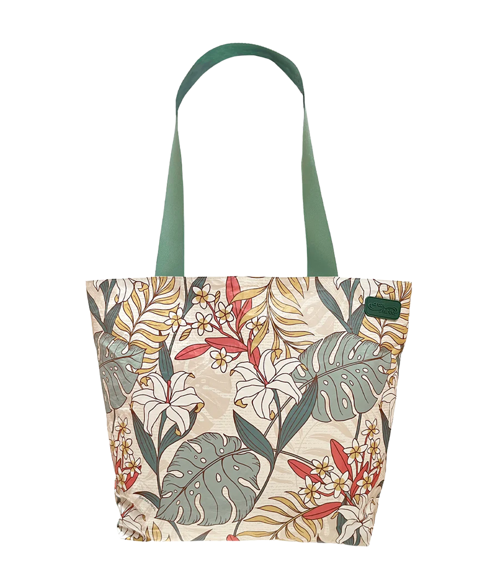 Tote bag with tropical leaf pattern on a white background View 1