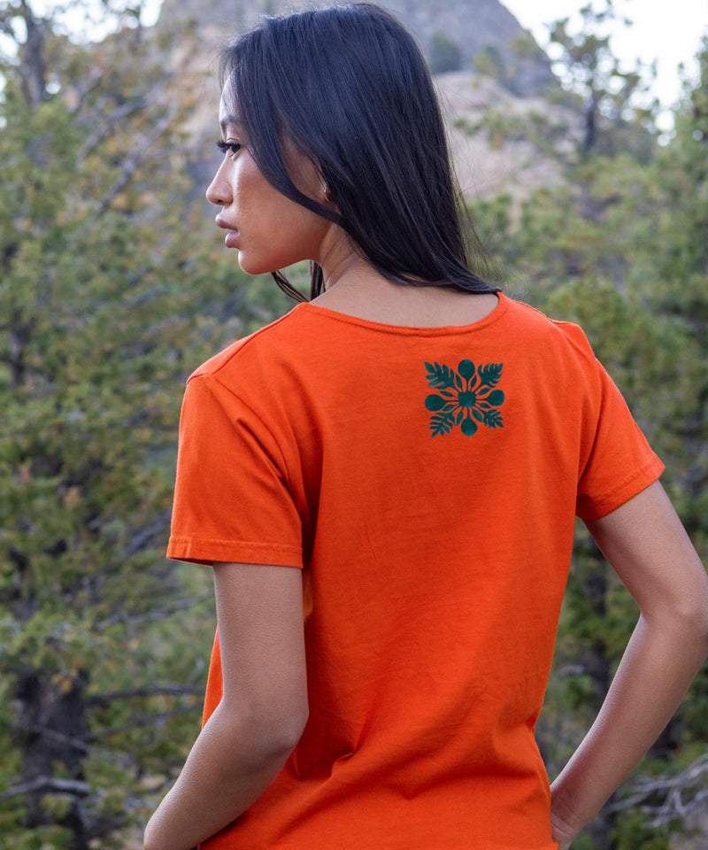 Ulu Quilt - Paprika Short Sleeve Scoop Neck T-Shirt