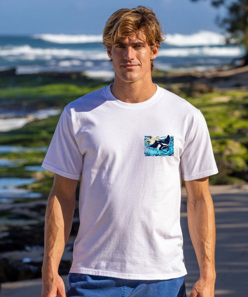 Manta Watercolor - White Short Sleeve Crewneck T-Shirt