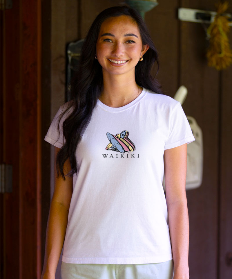 Waikiki Beach - White Short Sleeve Crewneck T-Shirt