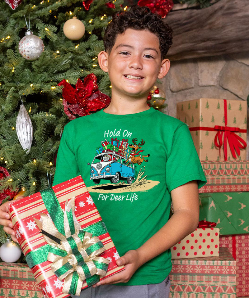 Volkswagen Hold On For Deer Life - Christmas Green Short Sleeve Crewneck T-Shirt - View 2