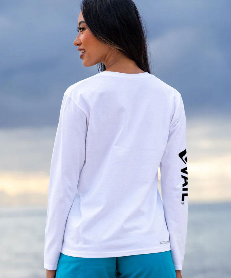 Vail Resort Ultimate Ski - White Long Sleeve Crewneck T-Shirt