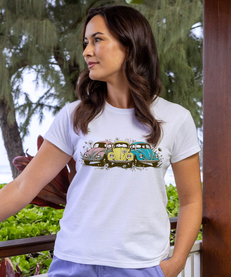 Volkswagen Nostalgic Beetles - White Short Sleeve Crewneck T-Shirt