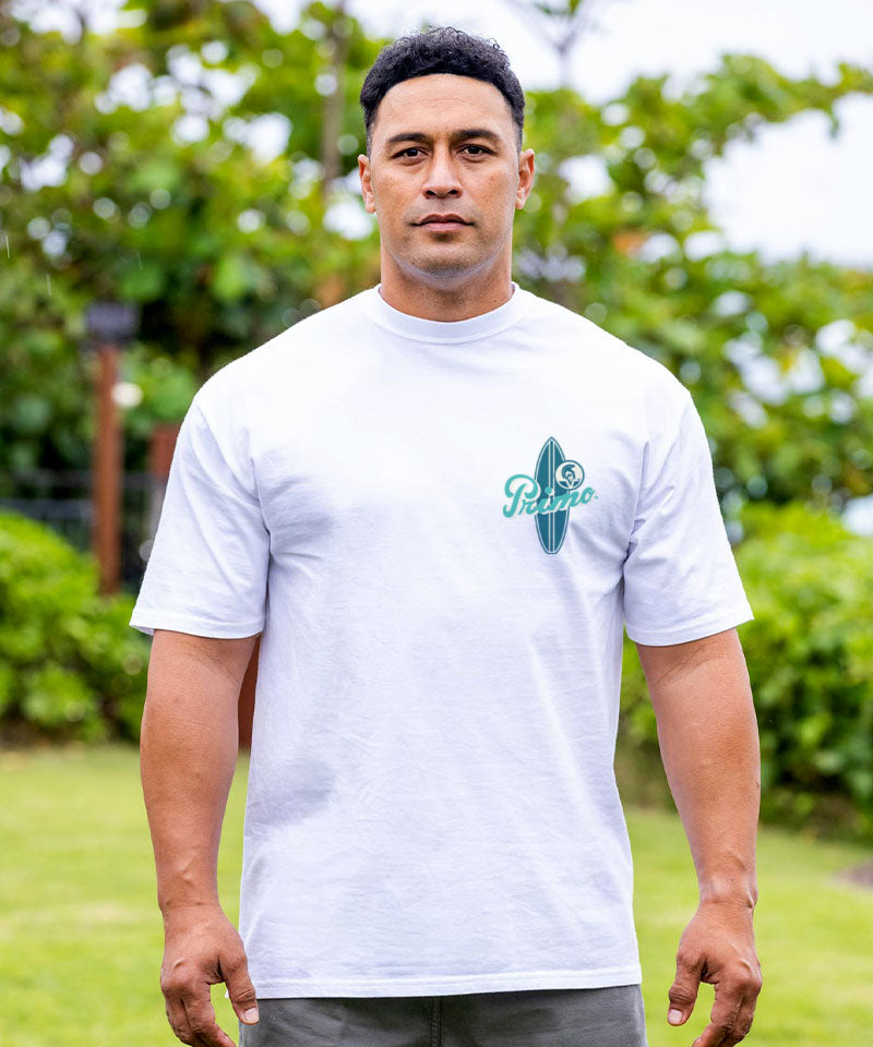 Man wearing a white t-shirt with a logo outdoors View 3